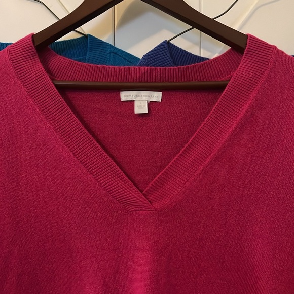 New York & Co | 3 sweater bundle - Picture 2 of 4